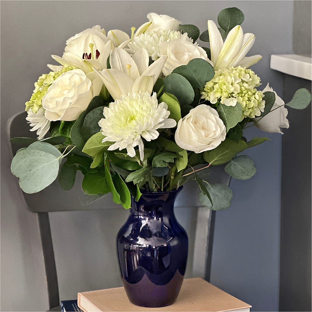 Snowy Dreams Bouquet –  Forever Flower Shop, Phoenix AZ